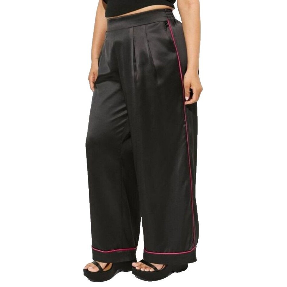 Size 00 Regular Torrid Wide Leg Satin High Rise Pants Black with Pink Piping
